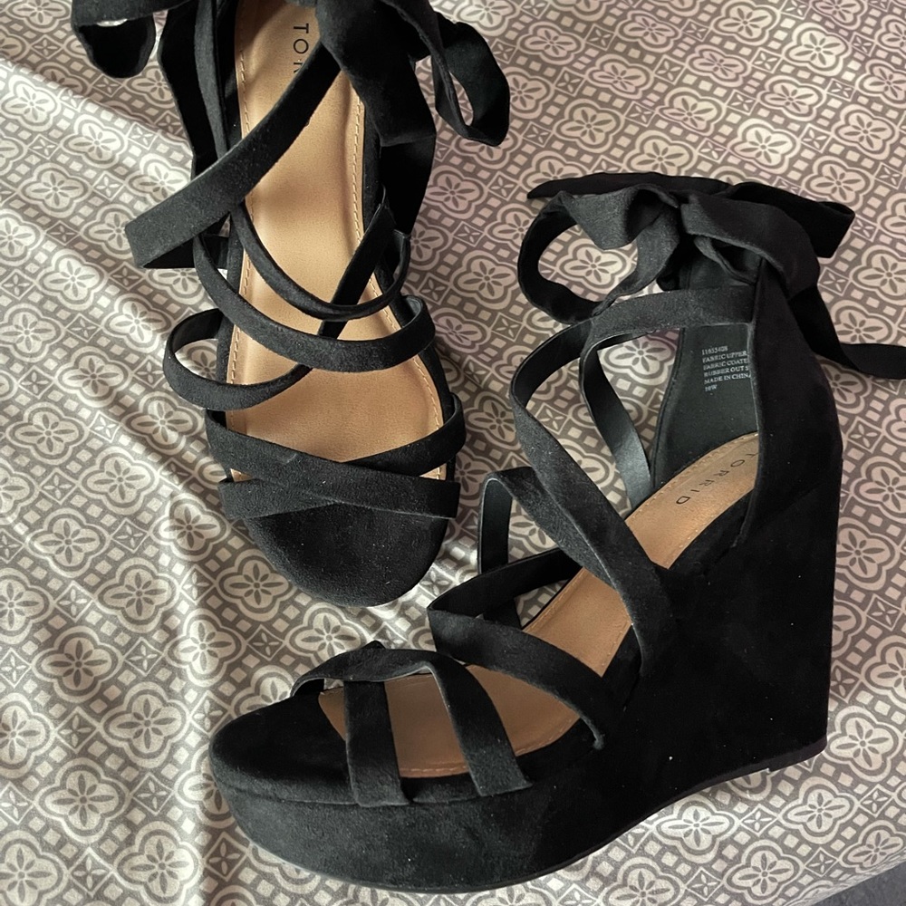 Torrid wedges